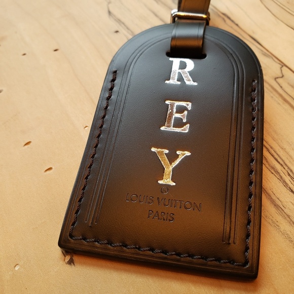 Authentic Louis Vuitton Blk Luggage Tag star wars - Picture 3 of 3